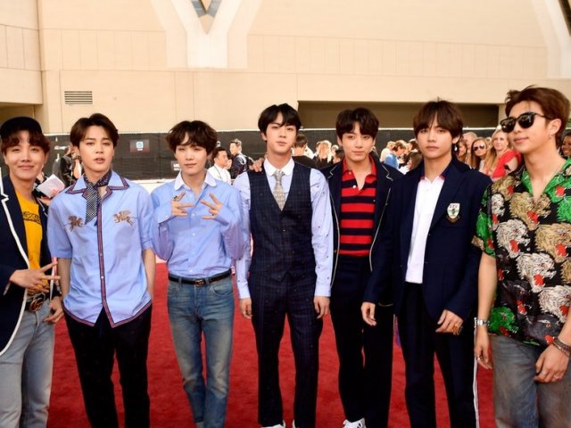 BTS RPG: Com quem você vai namorar?